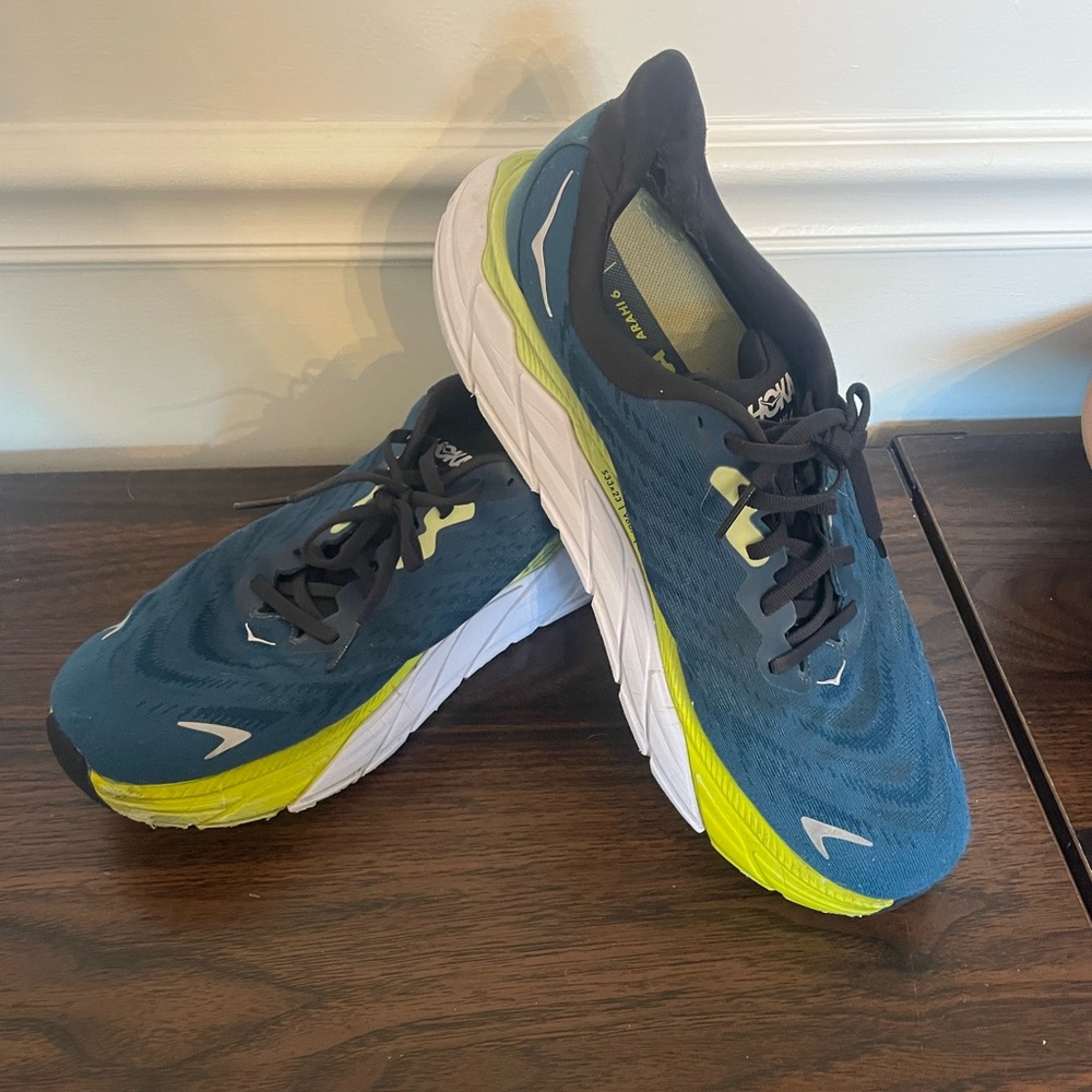 Hoka one arahi 6